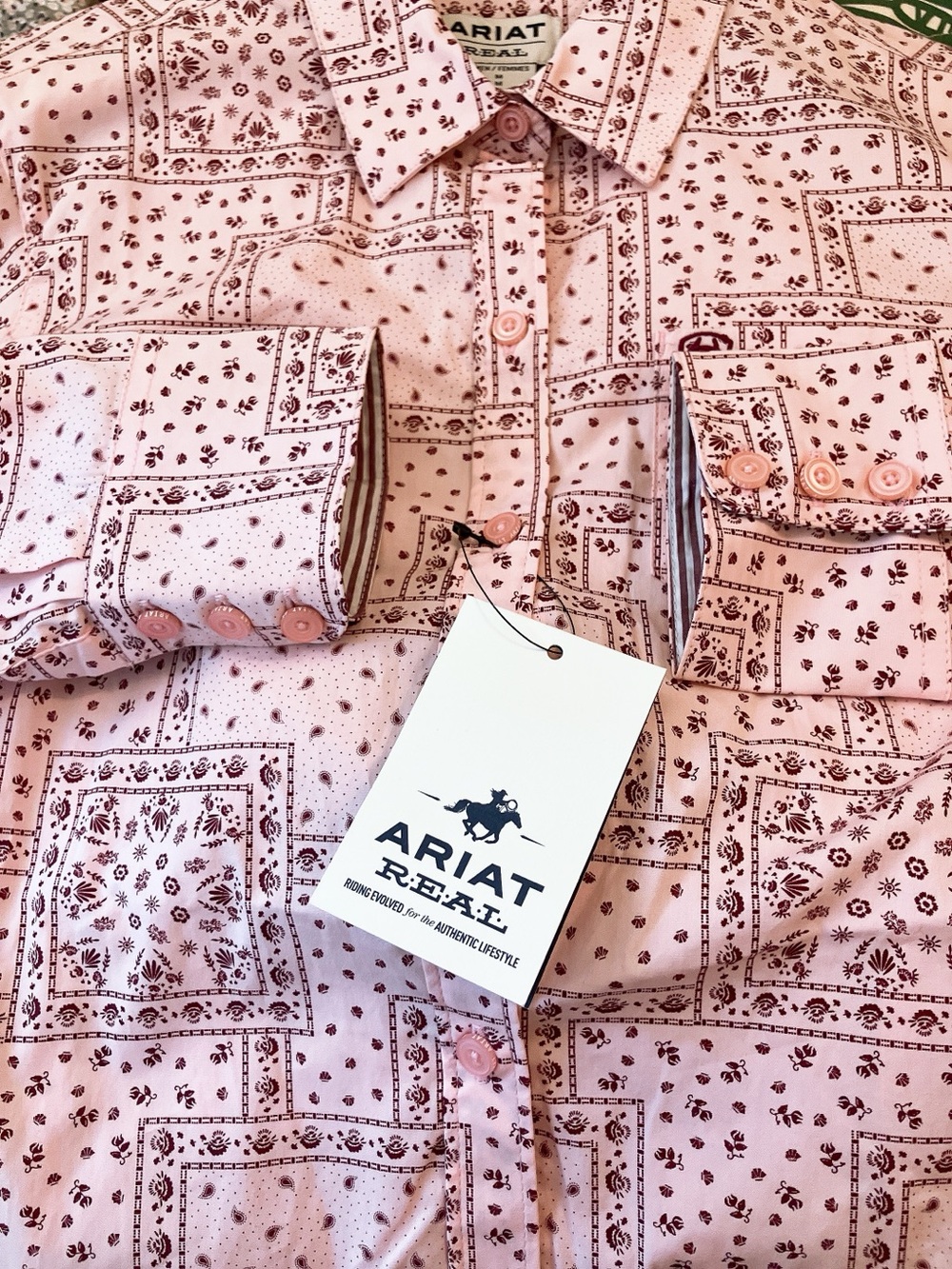 Ariat Longsleeve Button-Down Cotton Shirt Western Paisley Patchwork Print Medium - Picture 9 of 10